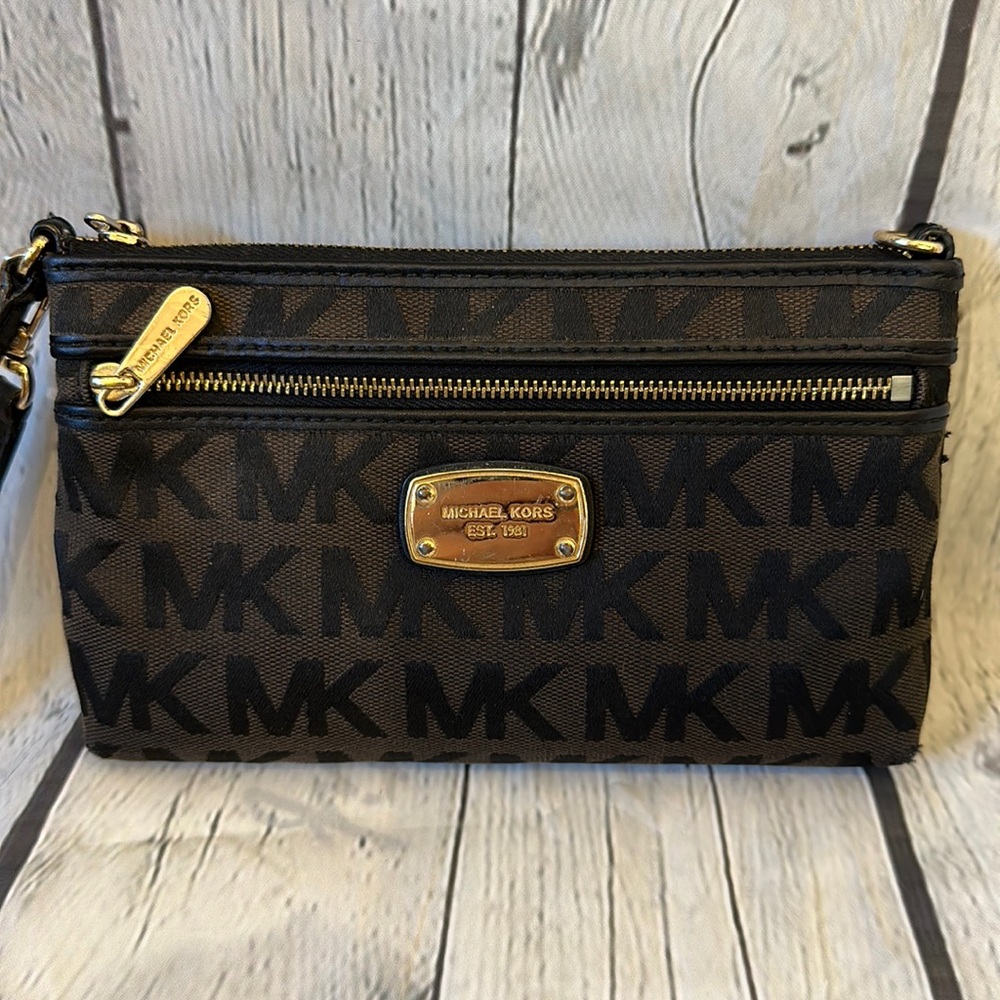 Michael Kors signature Crossbody or wristlet